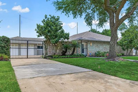 Photo of 3043 Bonney Briar Drive, Missouri City, TX 77459 (MLS # 73256667)