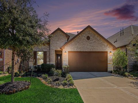 Homes For Sale - 2903 Blue Mist Bend<br/> Brookshire, TX 77423