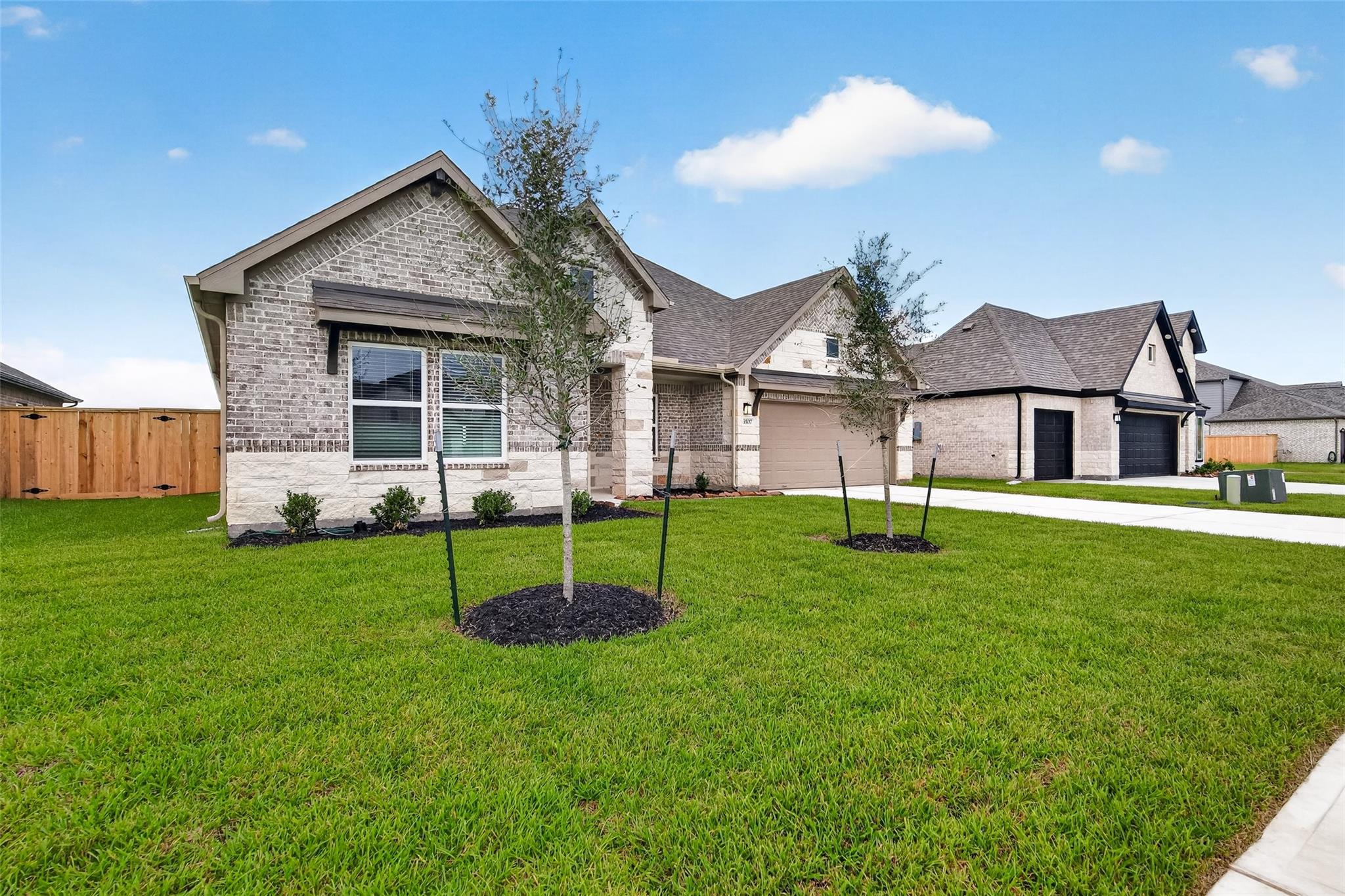 3507 Sago Palm Dr