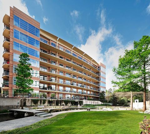 Condo For Sale - 3 Waterway Court #4D<br/> The Woodlands, TX 77380