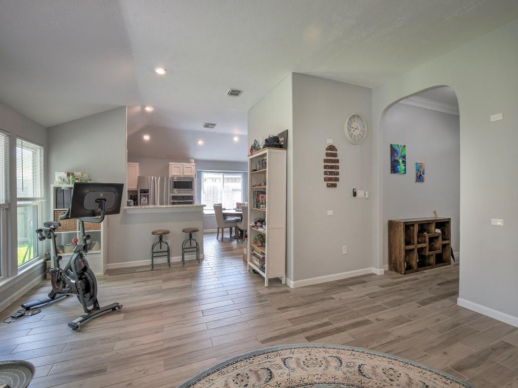 6111 Caroline Green Court