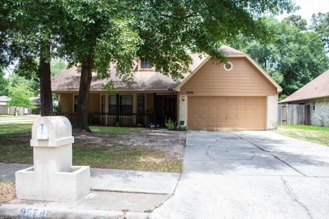 Photo of 9526 Dundalk Street, Spring, TX 77379 (MLS # 27456259)