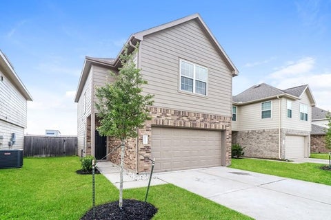 Photo of 5334 Hawksbury Creek Trail, Katy, TX 77449 (MLS # 94500531)
