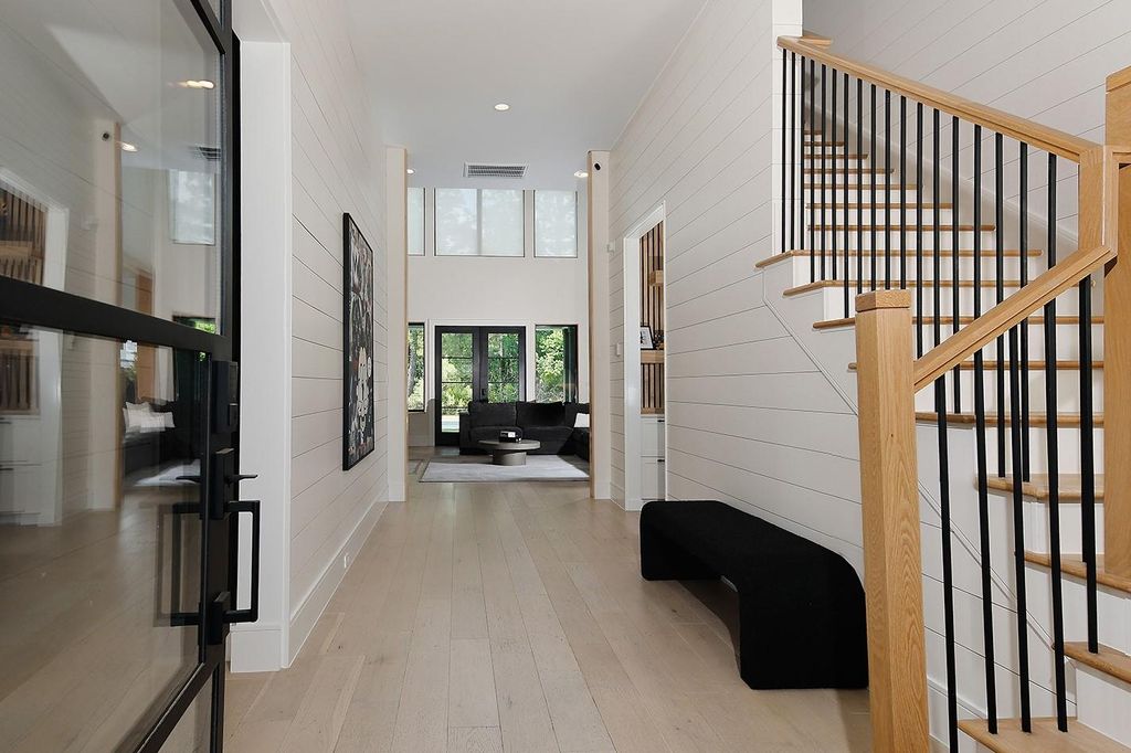 Photo of 425 N Copa Palm Loop, Montgomery, TX 77316 (MLS # 87399876)