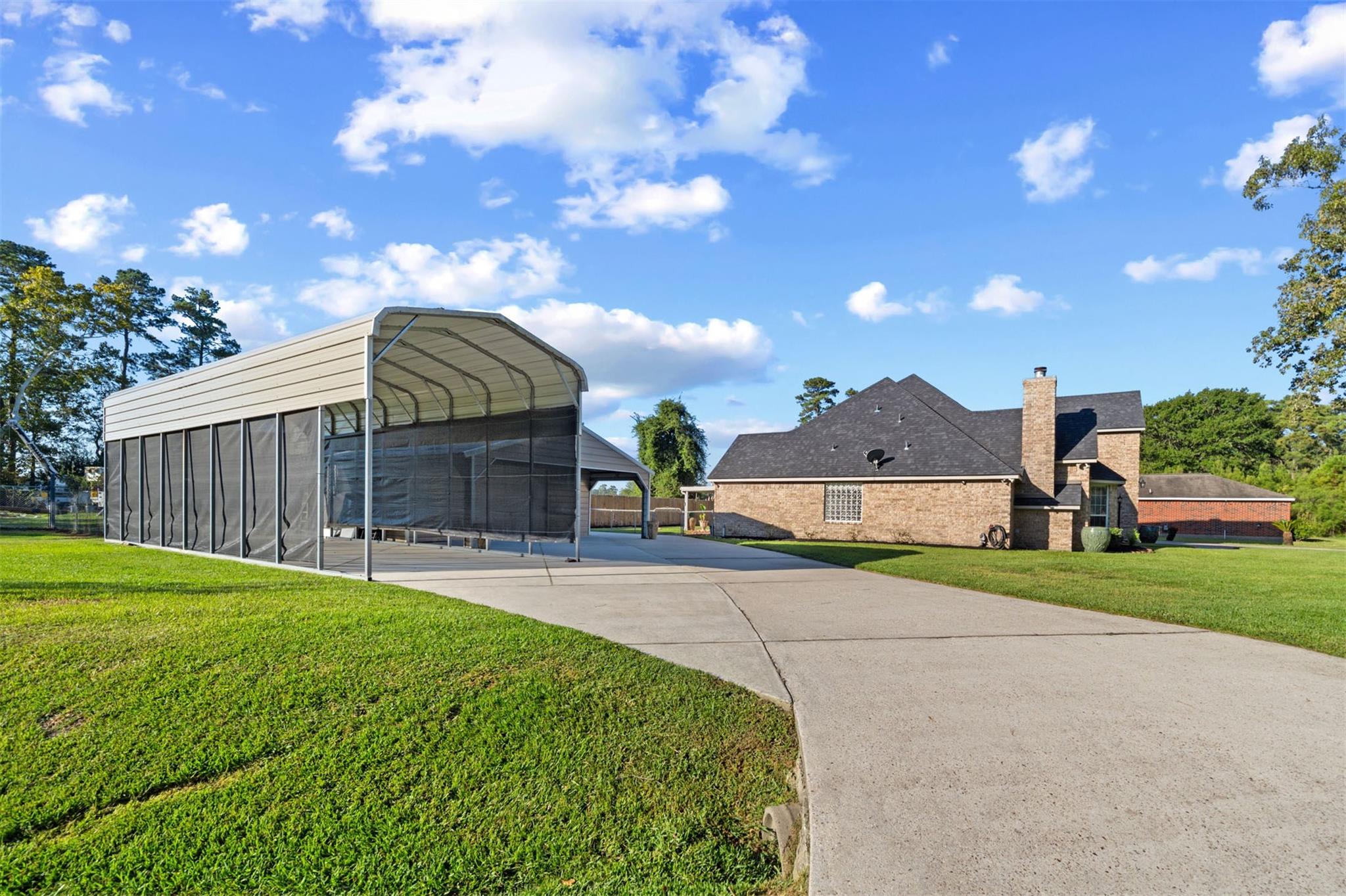 1915 Running Bear Trail