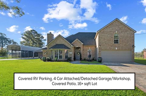 1915 Running Bear Trail Crosby TX 77532