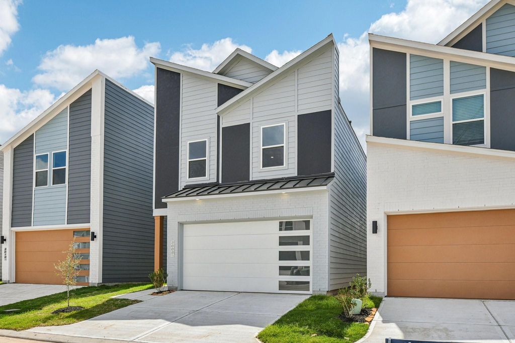 Photo of 3008 La Rambla Drive, Houston, TX 77047 (MLS # 13123069)