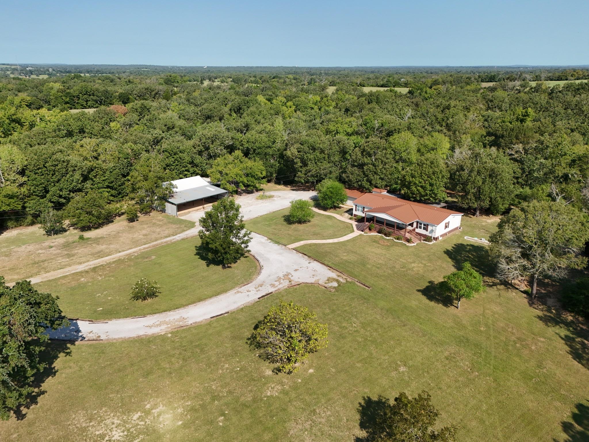 2144 Private Road 3015