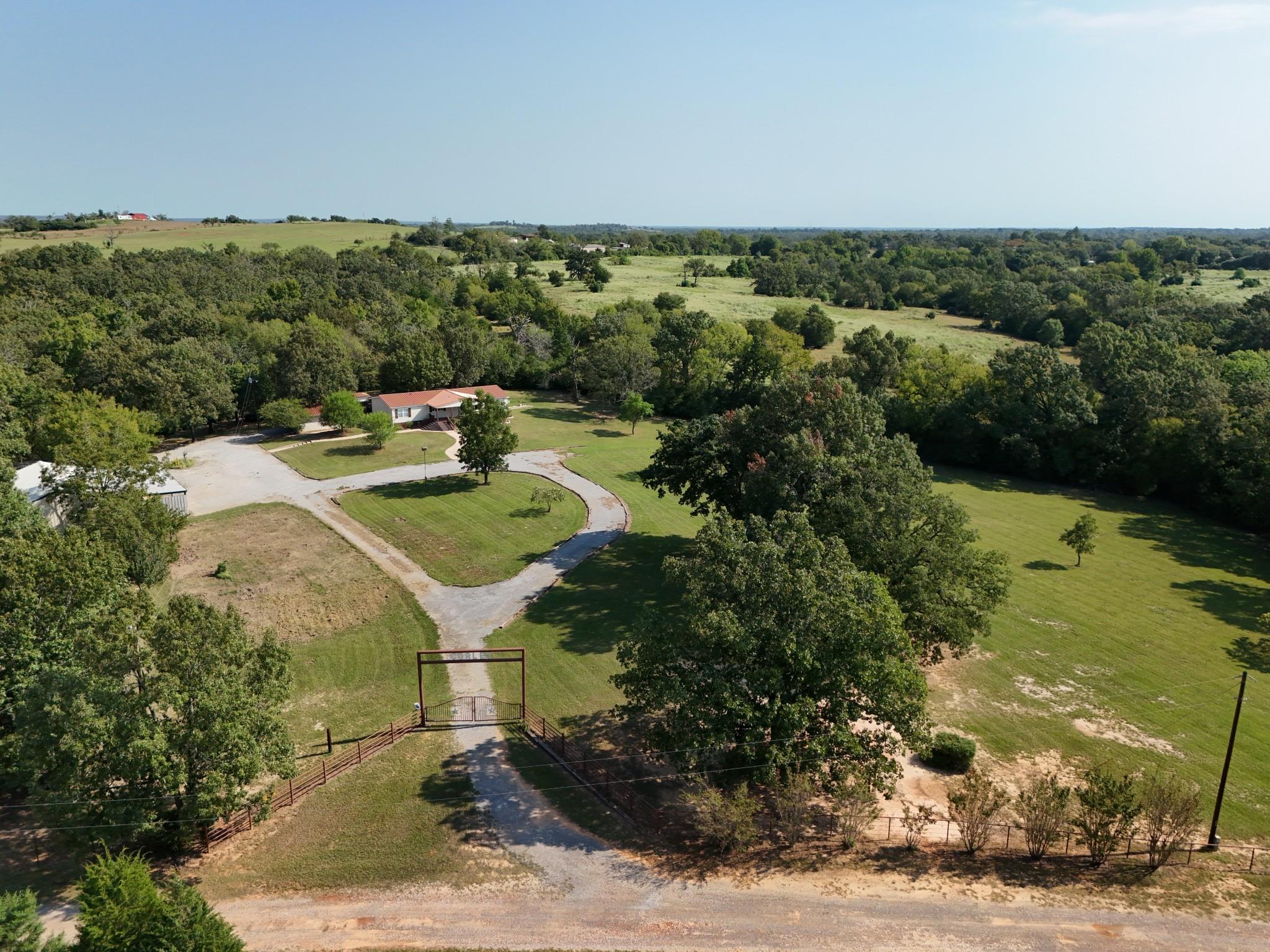 2144 Private Road 3015