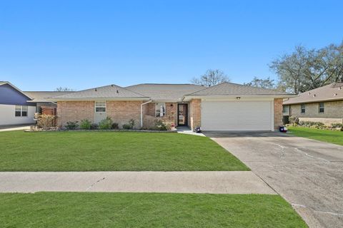 1002 Patricia Drive Deer Park TX 77536