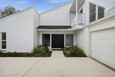 13811 Menasco Court Houston TX 77077