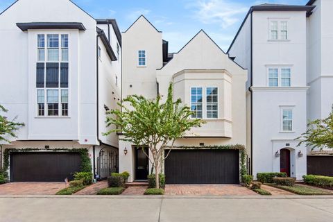 Photo of 1830 Upland Lakes, Houston, TX 77043 (MLS # 93377257)