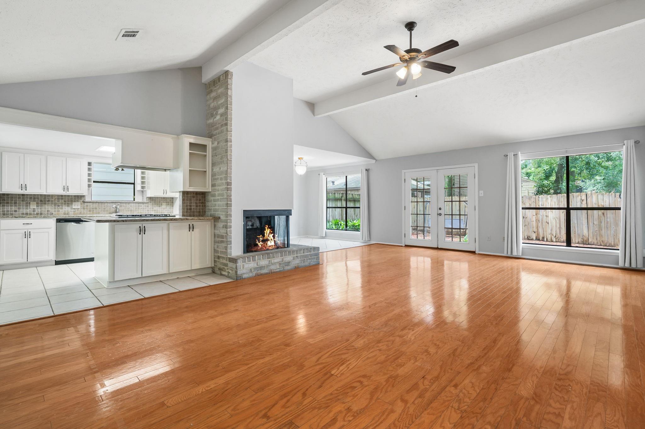 5 Woodlot Court