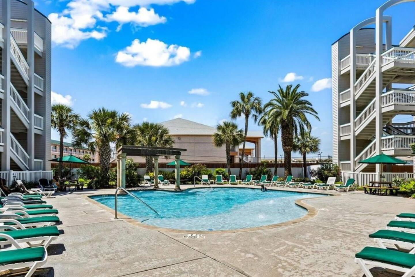 6102 Seawall Boulevard 368