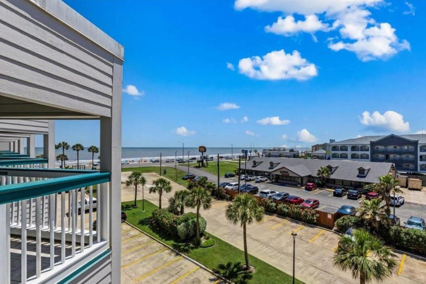 6102 Seawall Boulevard 368