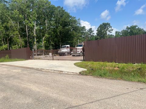 Photo of 14321 Strausie Ln, Montgomery, TX 77302 (MLS # 39679856)