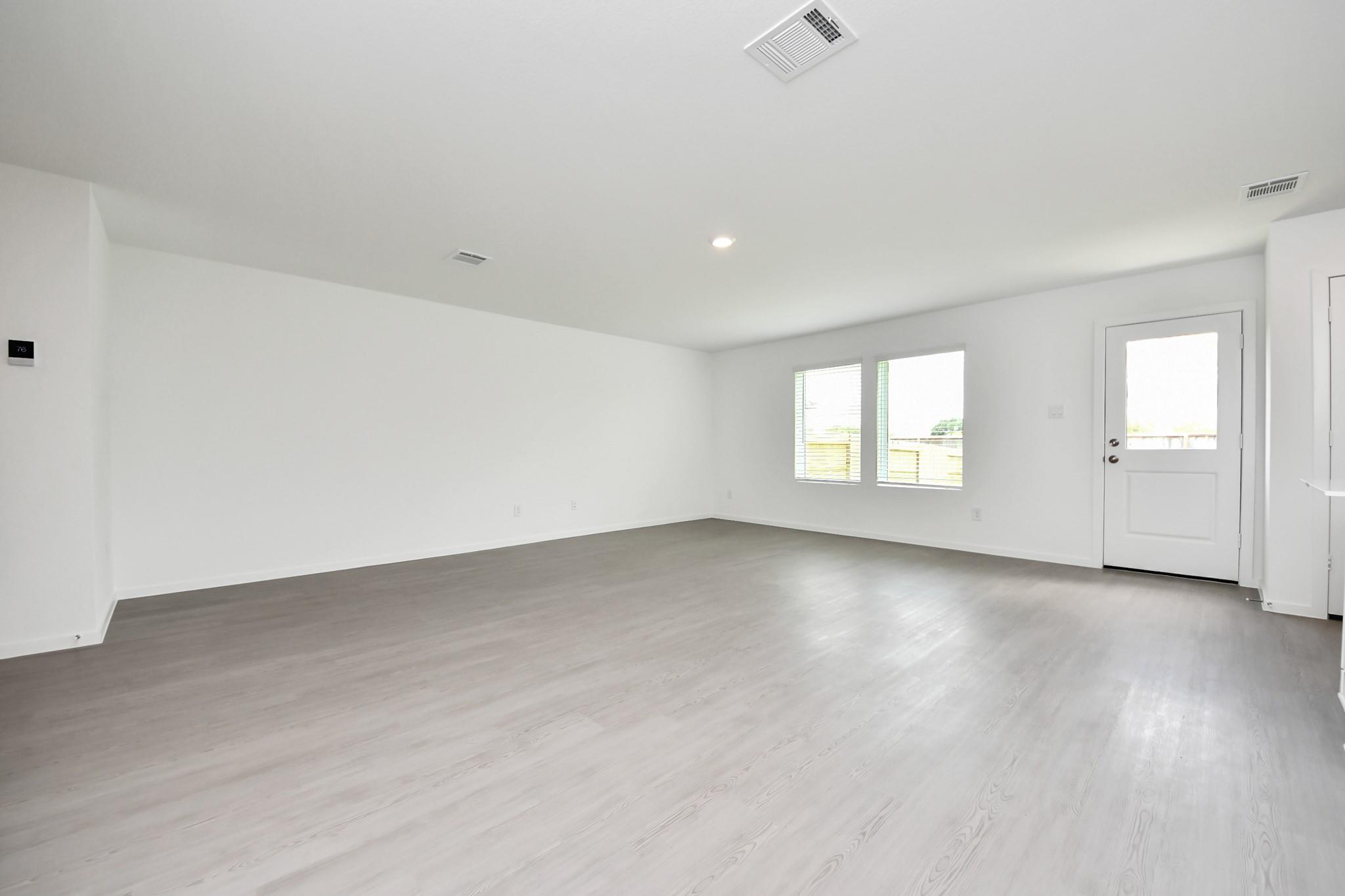 2943 Summer Breeze Way