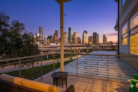 102 Quitman Street 201 Houston TX 77009