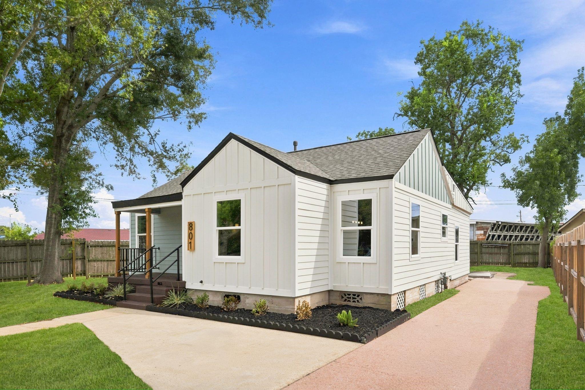 801 E Defee Avenue
