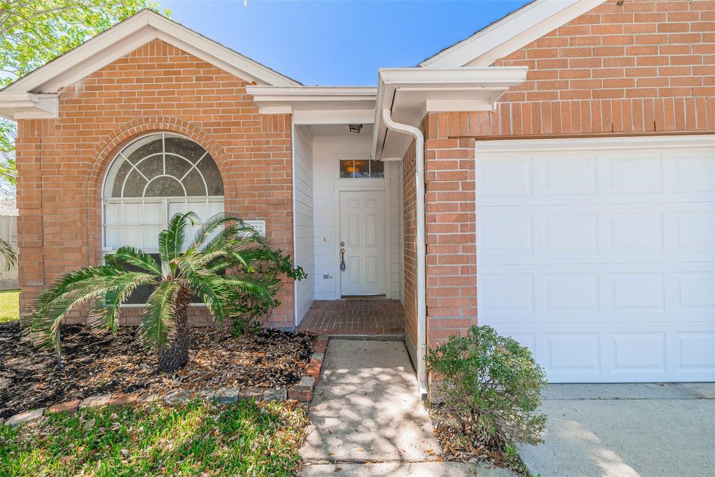 Photo of 15022 Sapling Oak Court, Houston, TX 77082 (MLS # 56011860)