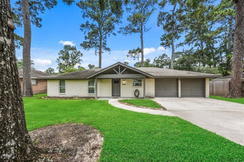 Photo of 25827 Glen Loch Drive, Spring, TX 77380 (MLS # 26735092)