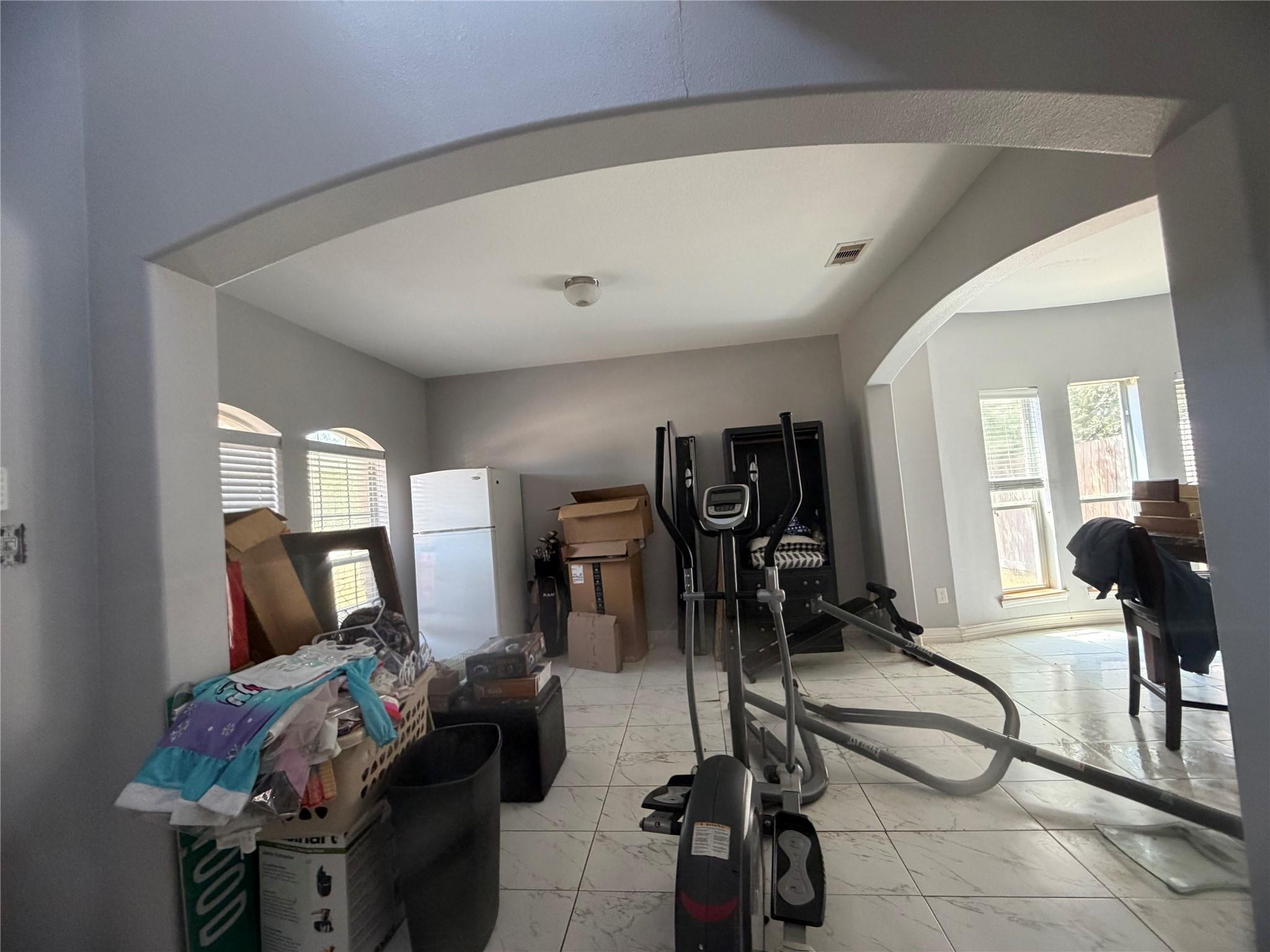 9907 Lynnwood Drive