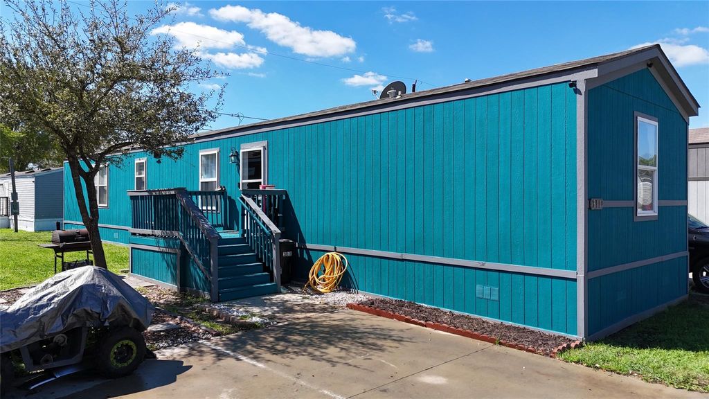 Photo of 14014 Del Papa Street #311, Houston, TX 77047 (MLS # 41191897)