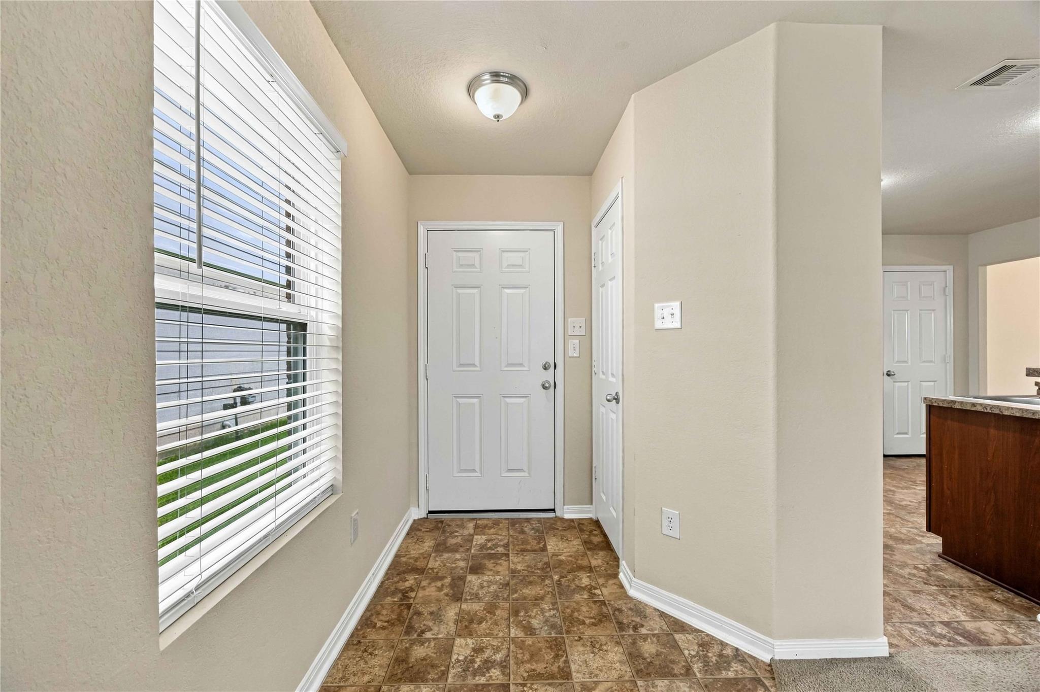 7402 Fox Cove Trail
