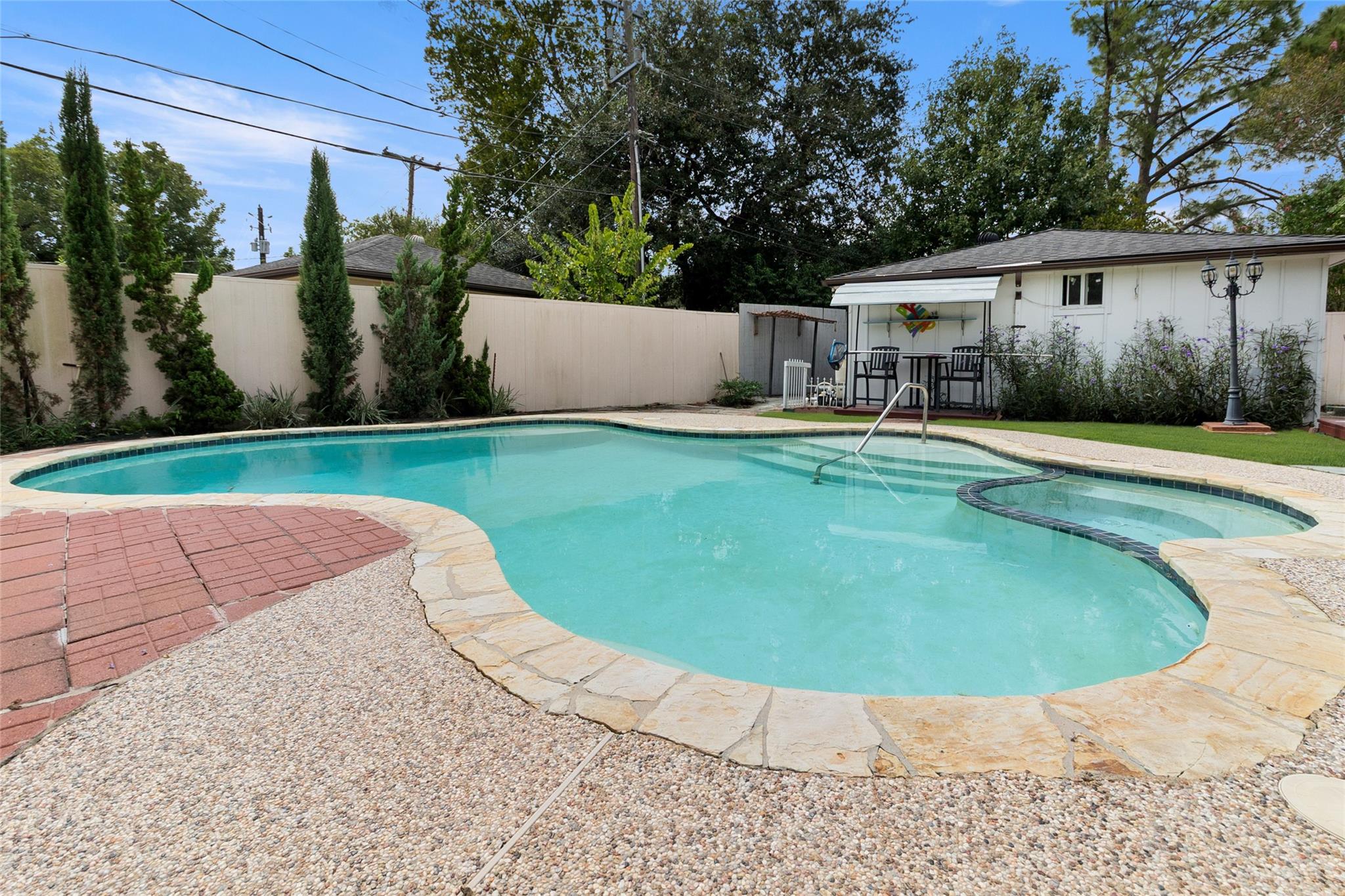 5707 Kuldell Drive