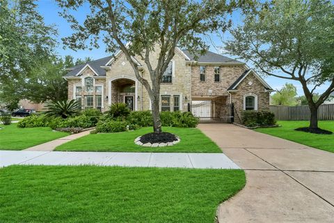 Photo of 11802 Seagrove Drive, Pearland, TX 77584 (MLS # 66898248)