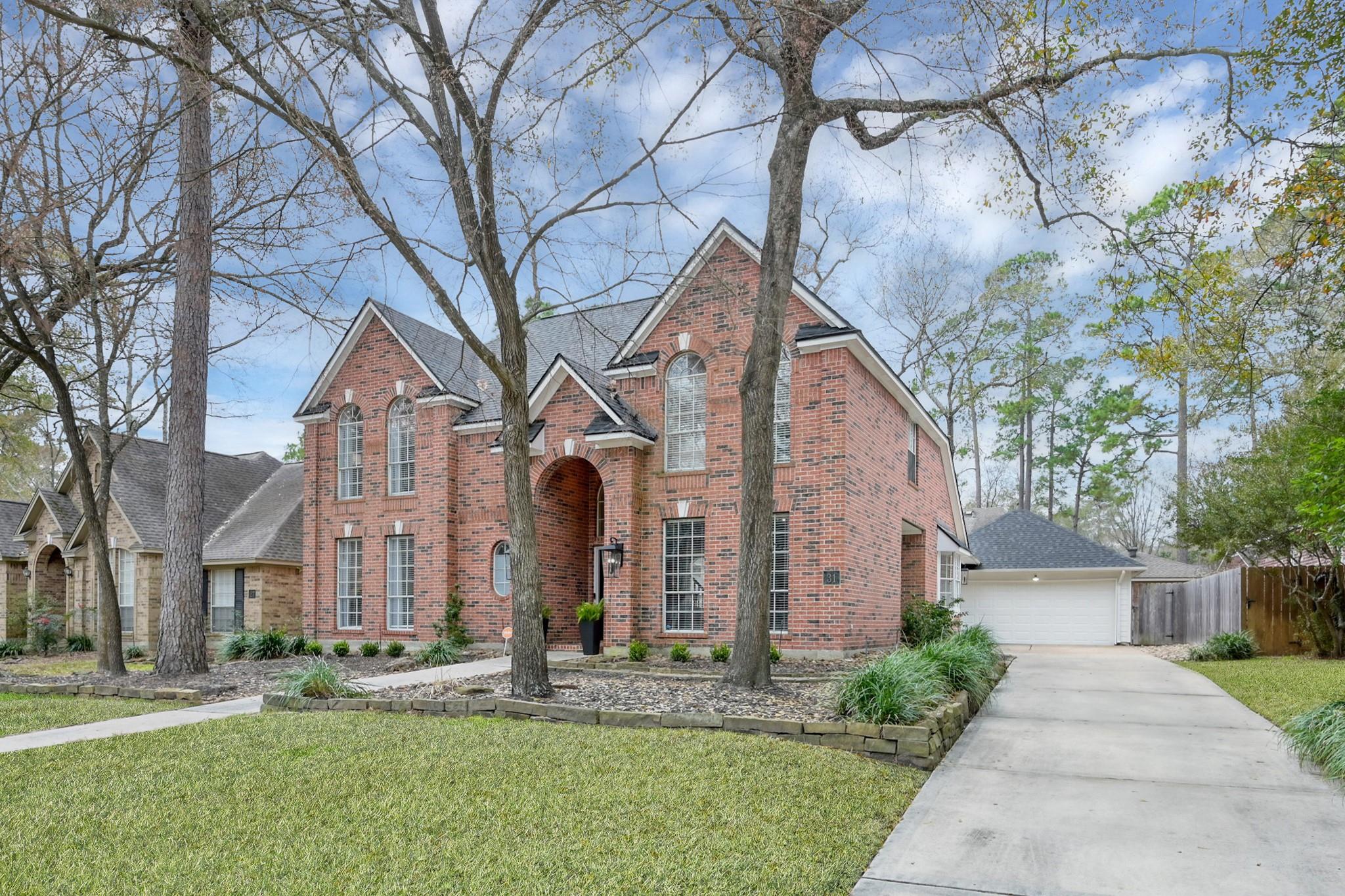 31 E Amberglow Circle