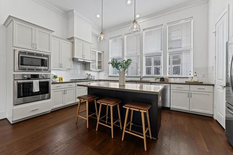 Photo of 9635 Riddlewood Lane, Houston, TX 77025 (MLS # 94017321)