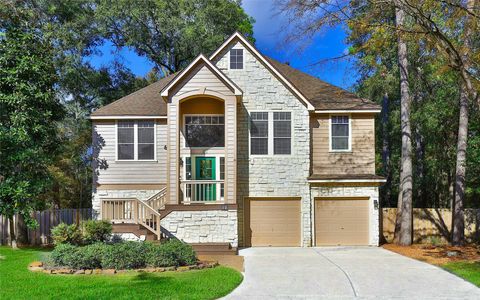 Photo of 33 Mistyhaven Place, The Woodlands, TX 77381 (MLS # 47793652)