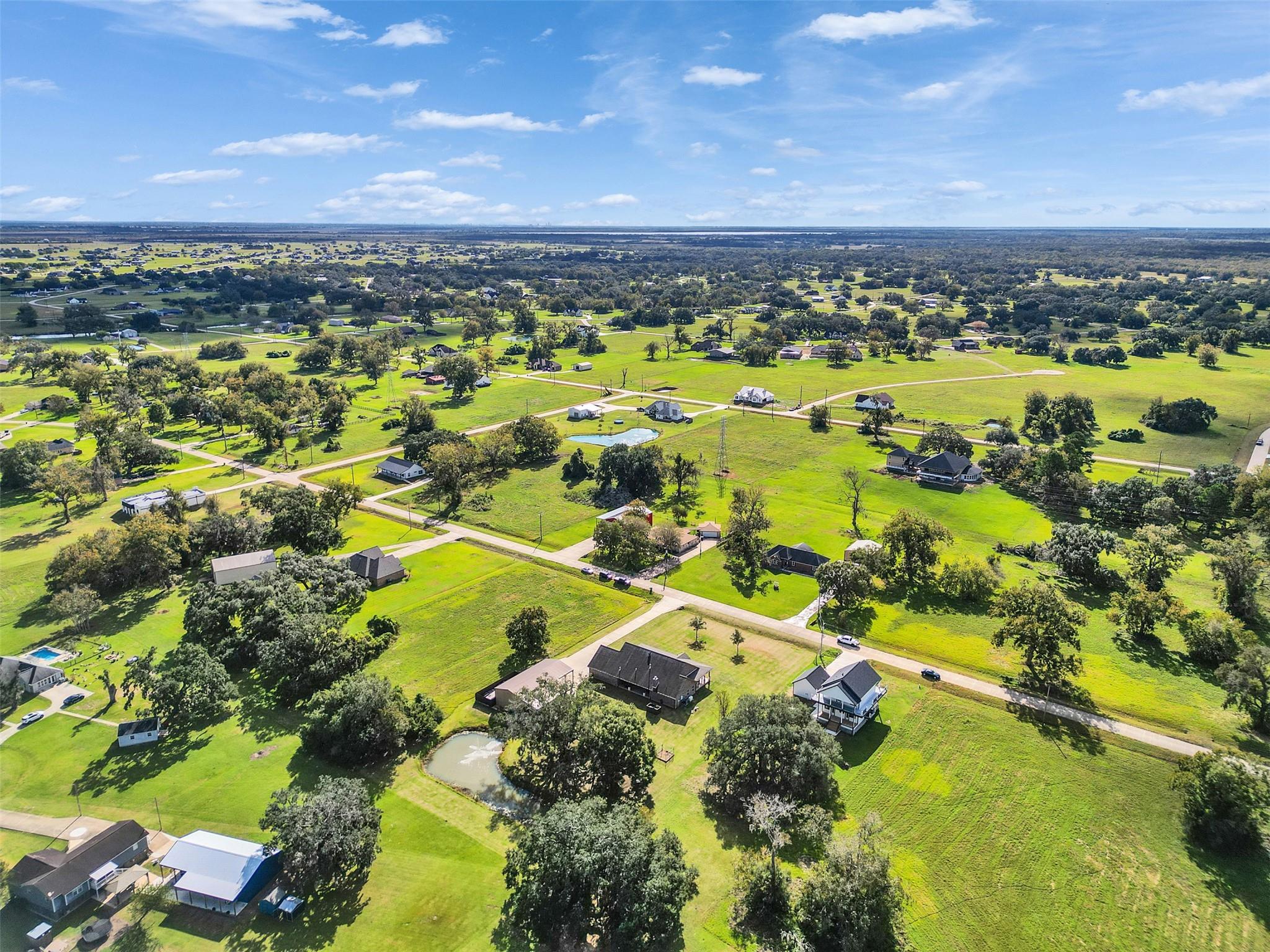 155 Horse Shoe Trail