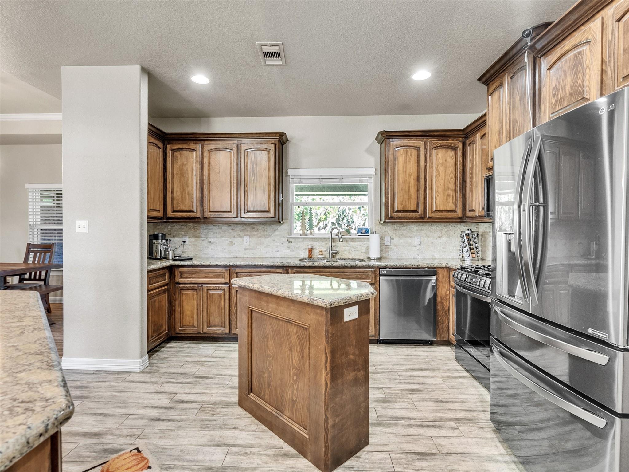 155 Horse Shoe Trail
