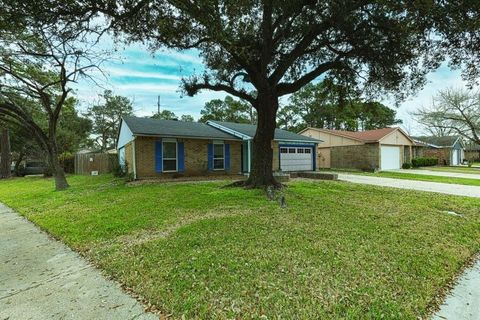 Photo of 2631 Lark Lane, Humble, TX 77396 (MLS # 67624352)