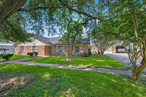Photo of 14116 Almeda School Road, Houston, TX 77047 (MLS # 12608833)