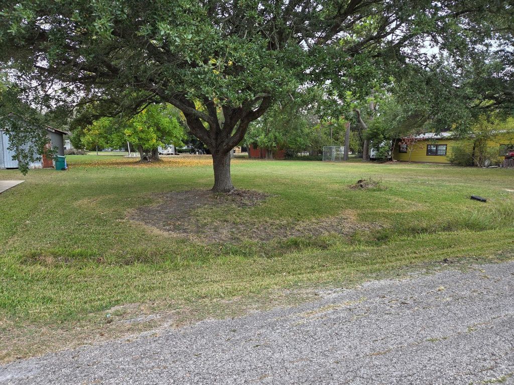 Photo of 4718 Louise Street, Pasadena, TX 77586 (MLS # 40842569)
