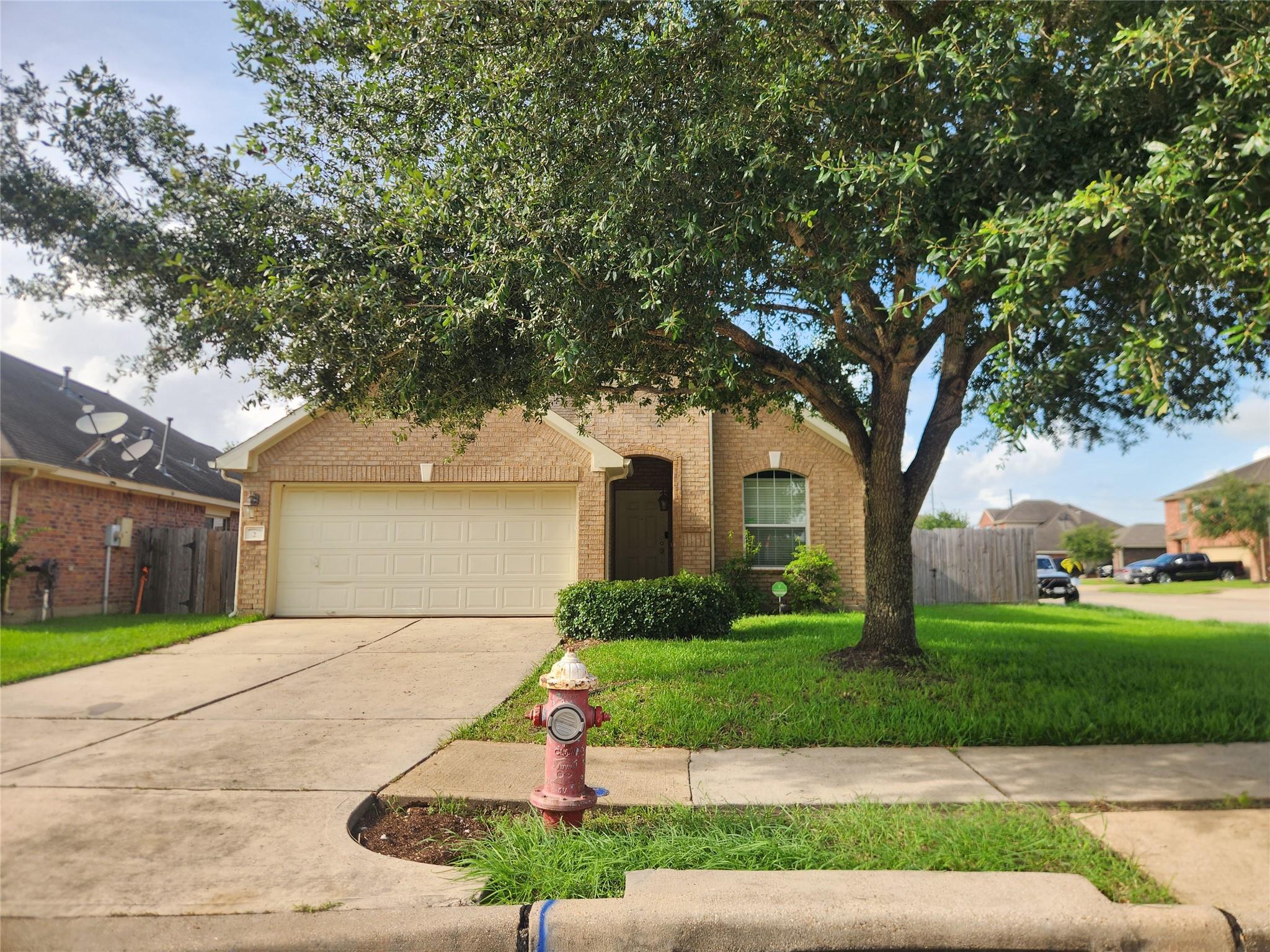 Photo 1 of 20 — 2 Signal Hill Drive, Manvel, TX 77578