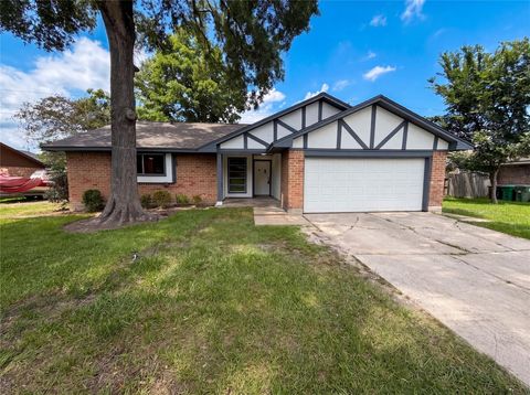 Photo of 311 Fir Ridge Drive, Houston, TX 77336 (MLS # 55431970)