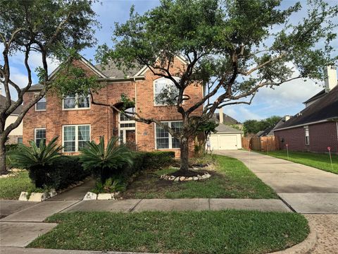 Photo of 2311 Echo Harbor Drive, Pearland, TX 77584 (MLS # 68049886)