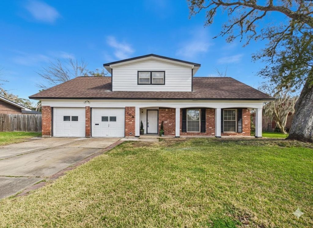 Photo of 205 Narcissus Street, Lake Jackson, TX 77566 (MLS # 38702340)