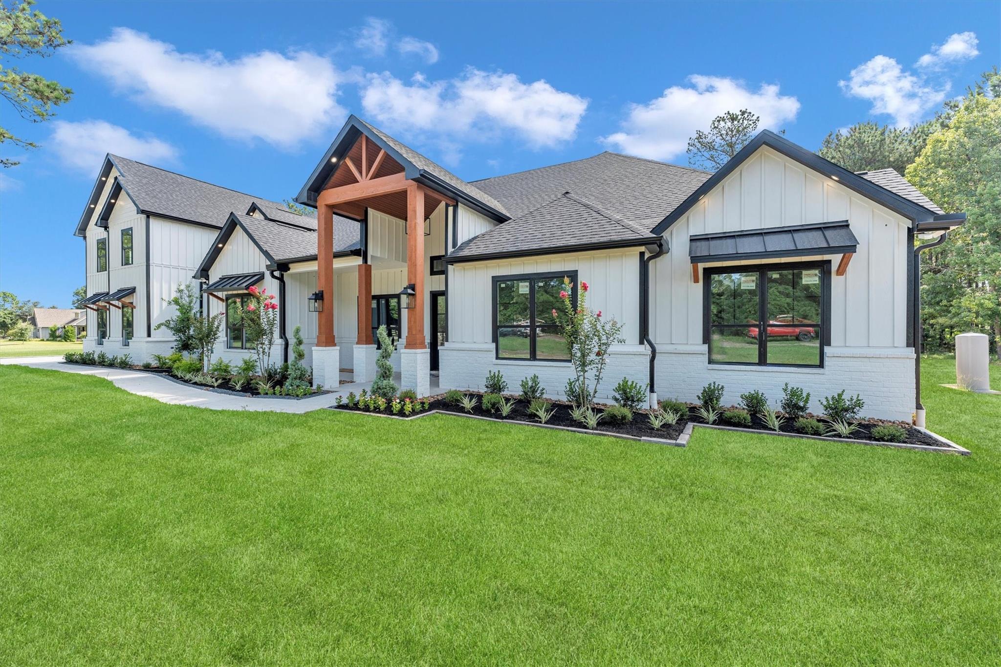 10075 Leonidas Horton Road