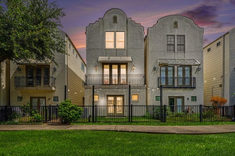 Photo of 906 Patterson Street, Houston, TX 77007 (MLS # 28655906)