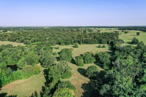 Photo of 125 Fm 2967, Crockett, TX 75835 (MLS # 84310958) Photo of 125 Fm 2967, Crockett, TX 75835 (MLS # 84310958)