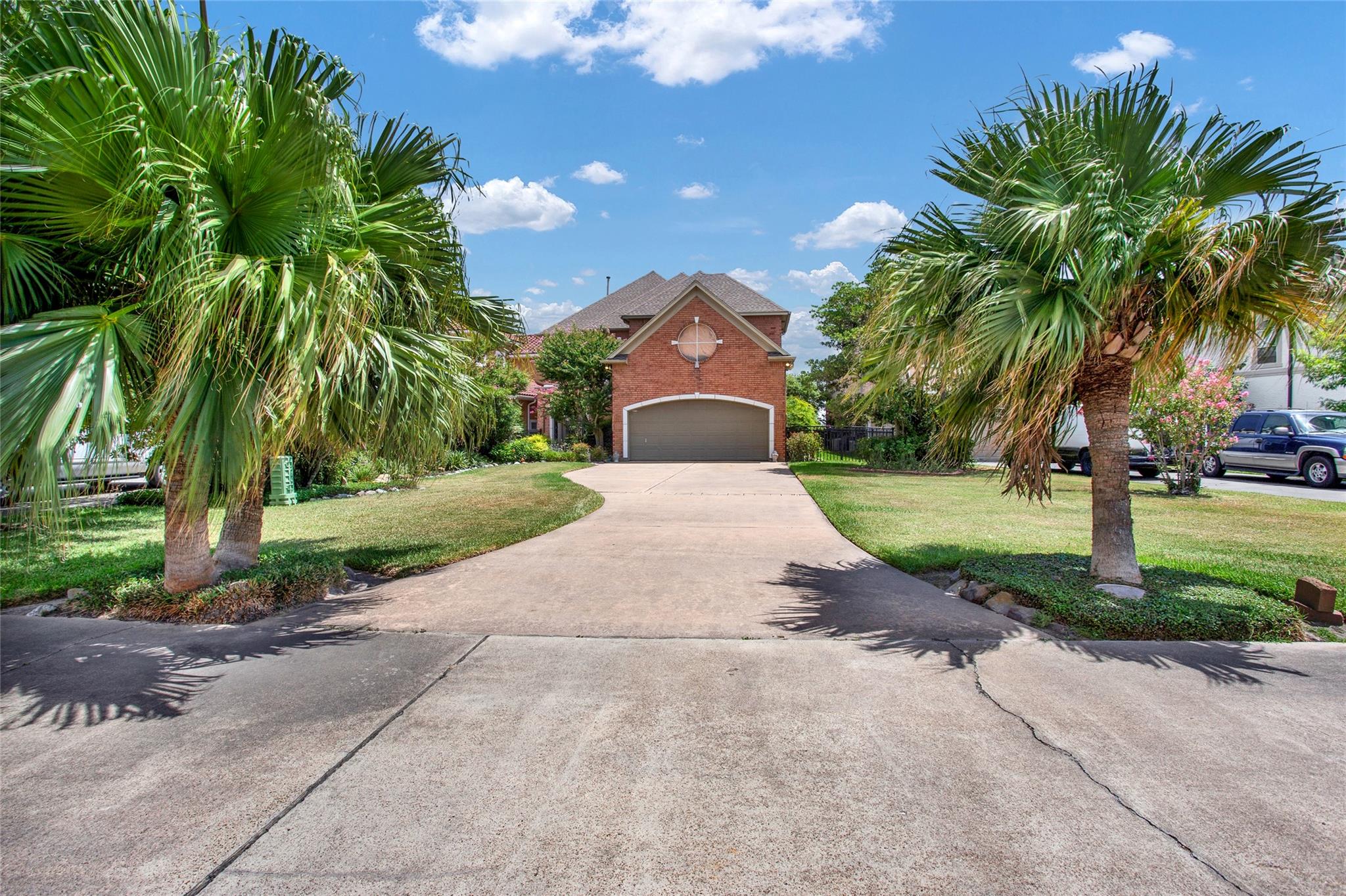 2668 E Bayshore Drive