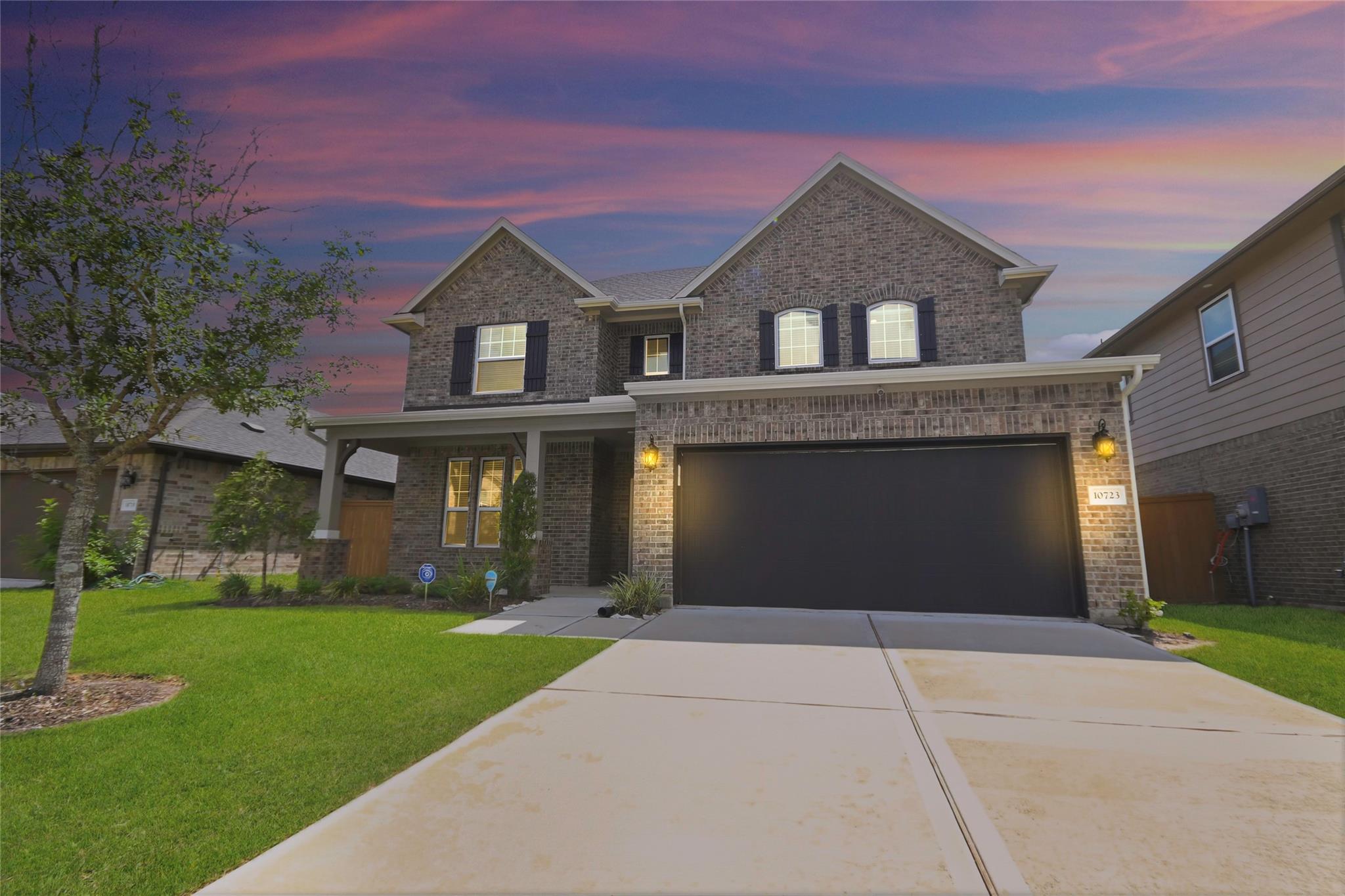 10723 Cliffs View Drive