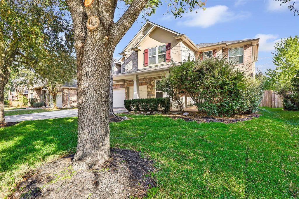 Photo of 12106 Salt River Valley Lane, Humble, TX 77346 (MLS # 31079817)