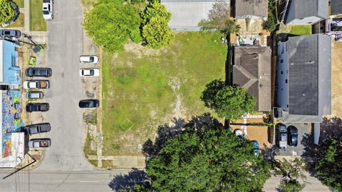 Tiny photo for 1446 Yale Street, Houston, TX 77008 (MLS # 11105754)