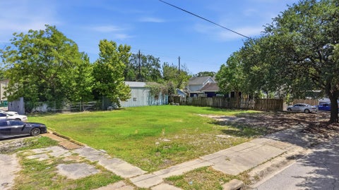 Tiny photo for 1446 Yale Street, Houston, TX 77008 (MLS # 11105754)